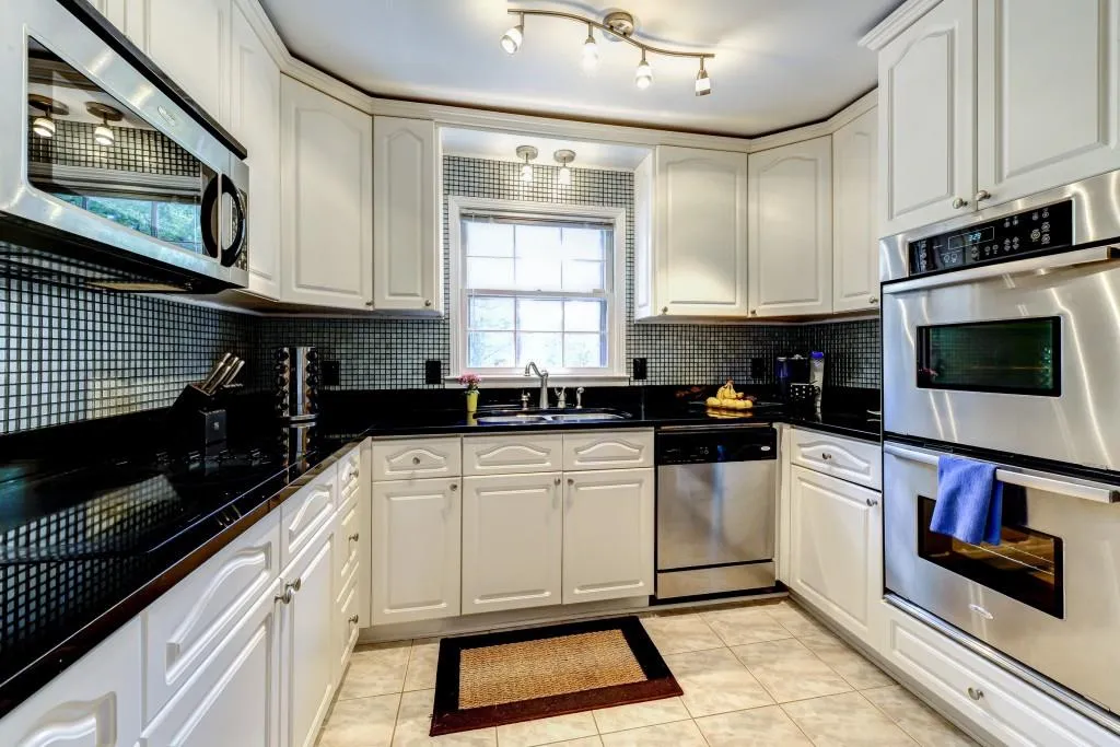 6755 Brandon Mill Road, Sandy Springs, Georgia 30328, 4 Bedrooms Bedrooms, ,3 BathroomsBathrooms,Residential,Sold,6755 Brandon Mill Road,5624061