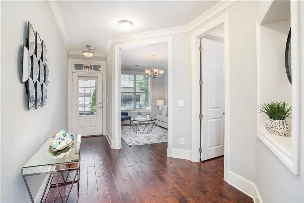 7615 Glisten Avenue, Atlanta, Georgia 30328, 5 Bedrooms Bedrooms, ,3 BathroomsBathrooms,Residential,Sold,7615 Glisten Avenue,6784772
