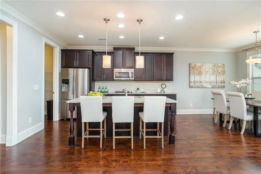 7615 Glisten Avenue, Atlanta, Georgia 30328, 5 Bedrooms Bedrooms, ,3 BathroomsBathrooms,Residential,Sold,7615 Glisten Avenue,6784772