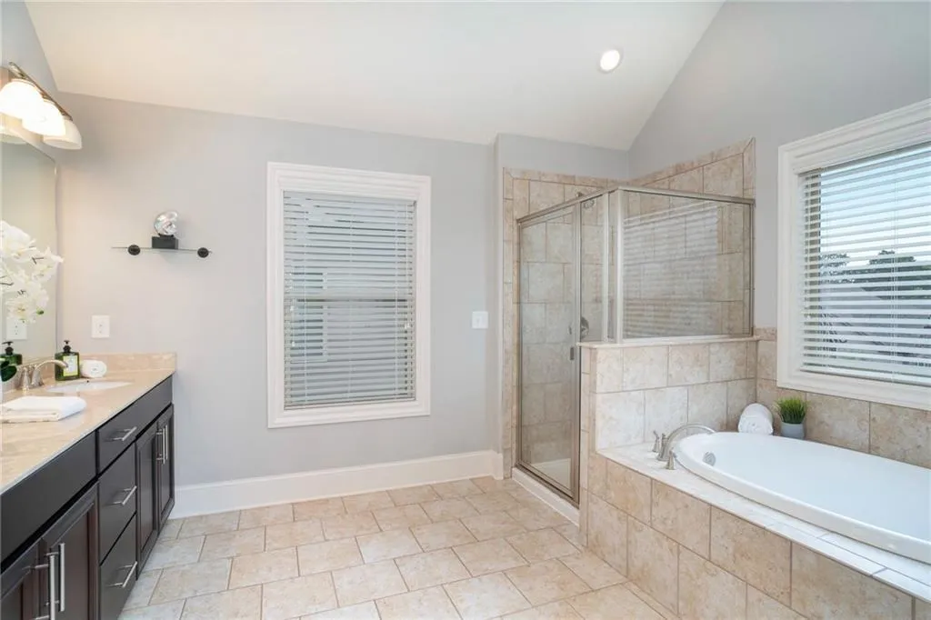 7615 Glisten Avenue, Atlanta, Georgia 30328, 5 Bedrooms Bedrooms, ,3 BathroomsBathrooms,Residential,Sold,7615 Glisten Avenue,6784772