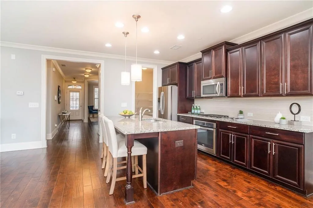 7615 Glisten Avenue, Atlanta, Georgia 30328, 5 Bedrooms Bedrooms, ,3 BathroomsBathrooms,Residential,Sold,7615 Glisten Avenue,6784772