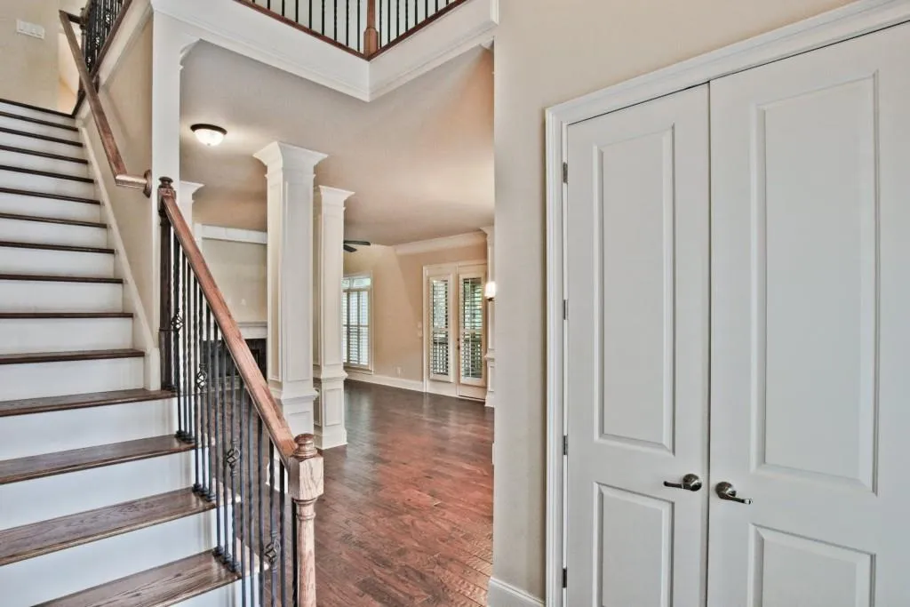 306 Mount Vernon Cove, Sandy Springs, Georgia 30328, 4 Bedrooms Bedrooms, ,4 BathroomsBathrooms,Residential,Sold,306 Mount Vernon Cove,6528718