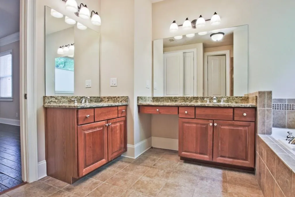 306 Mount Vernon Cove, Sandy Springs, Georgia 30328, 4 Bedrooms Bedrooms, ,4 BathroomsBathrooms,Residential,Sold,306 Mount Vernon Cove,6528718