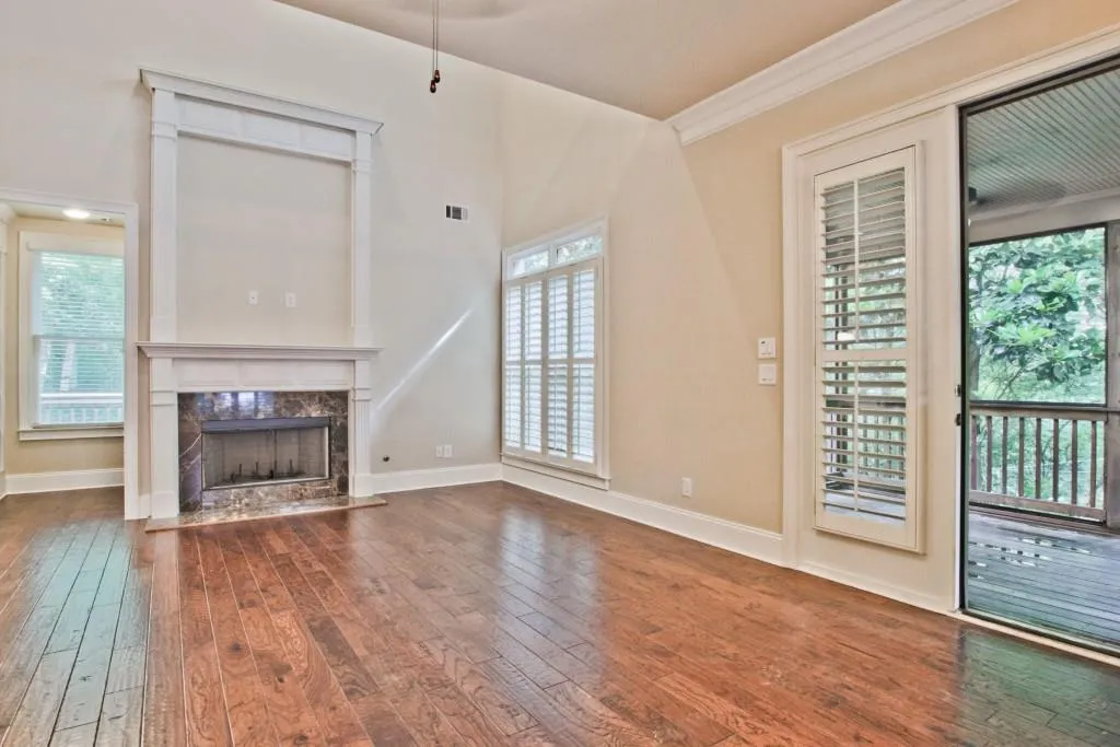 306 Mount Vernon Cove, Sandy Springs, Georgia 30328, 4 Bedrooms Bedrooms, ,4 BathroomsBathrooms,Residential,Sold,306 Mount Vernon Cove,6528718