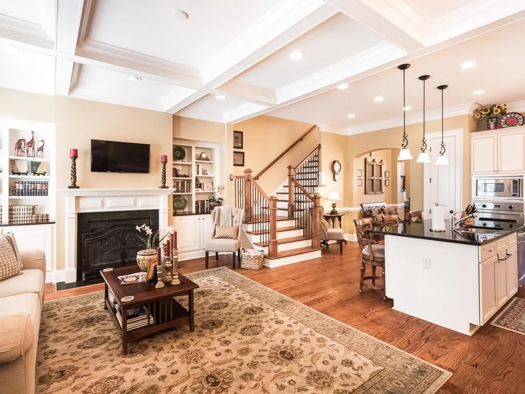 613 Riverlawn Court, Atlanta, Georgia 30339, 3 Bedrooms Bedrooms, ,3 BathroomsBathrooms,Residential,Sold,613 Riverlawn Court,5674427