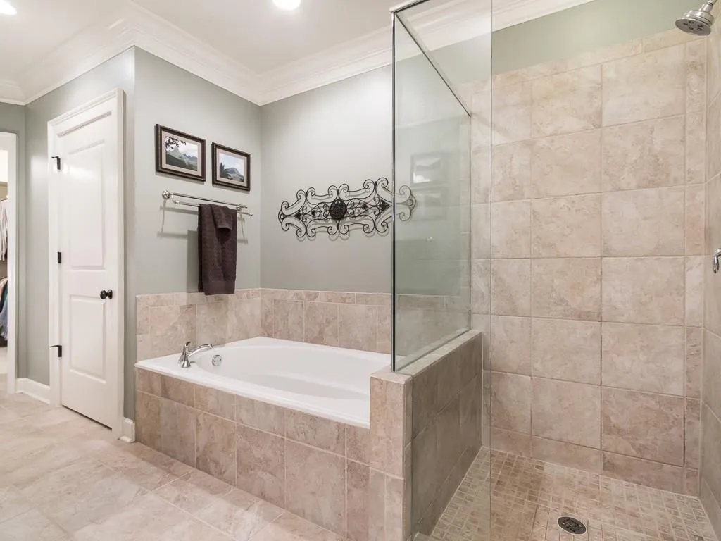 613 Riverlawn Court, Atlanta, Georgia 30339, 3 Bedrooms Bedrooms, ,3 BathroomsBathrooms,Residential,Sold,613 Riverlawn Court,5674427