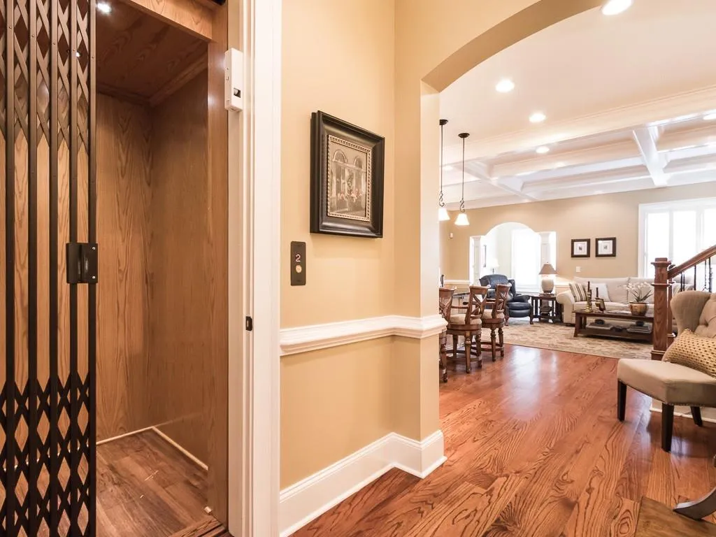 613 Riverlawn Court, Atlanta, Georgia 30339, 3 Bedrooms Bedrooms, ,3 BathroomsBathrooms,Residential,Sold,613 Riverlawn Court,5674427