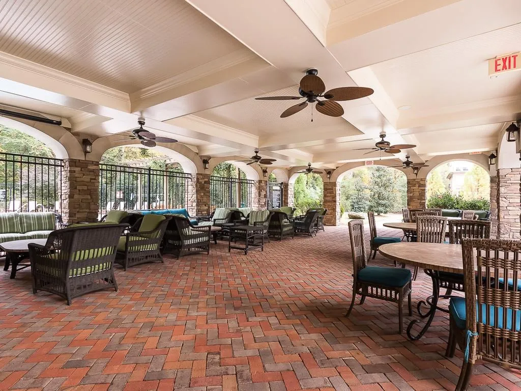 613 Riverlawn Court, Atlanta, Georgia 30339, 3 Bedrooms Bedrooms, ,3 BathroomsBathrooms,Residential,Sold,613 Riverlawn Court,5674427