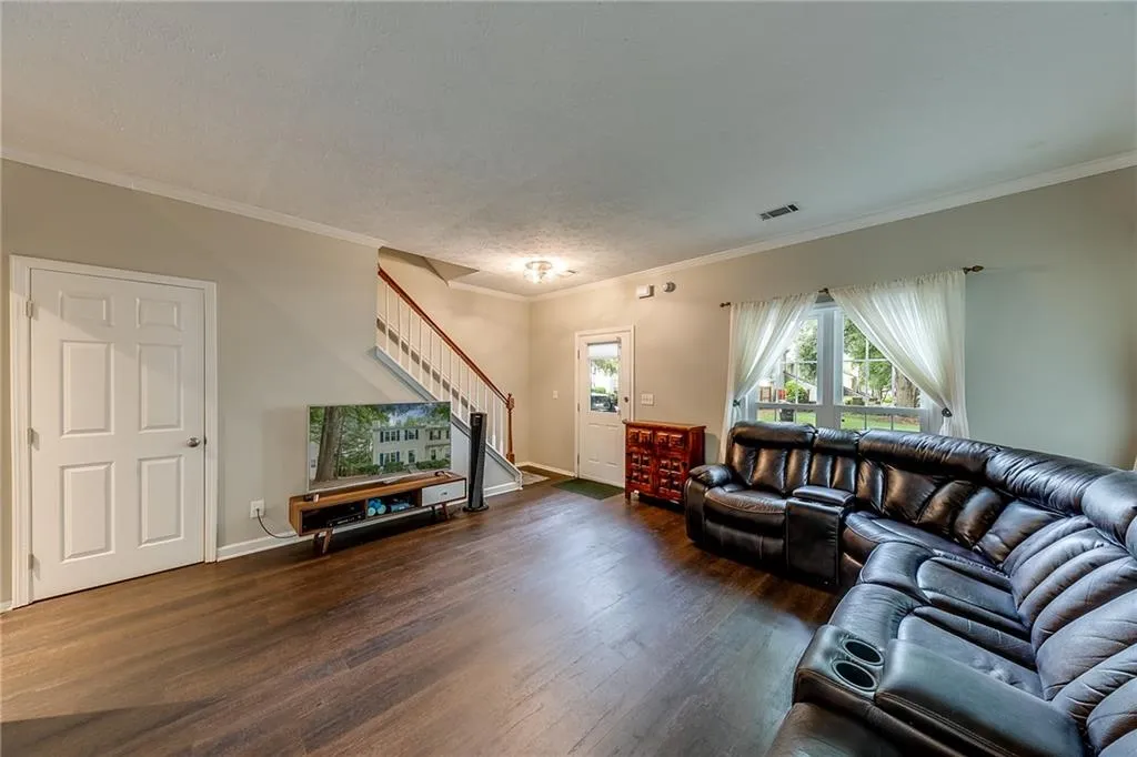 610 Wedgewood Way, Sandy Springs, Georgia 30350, 2 Bedrooms Bedrooms, ,2 BathroomsBathrooms,Residential,Sold,610 Wedgewood Way,7095309