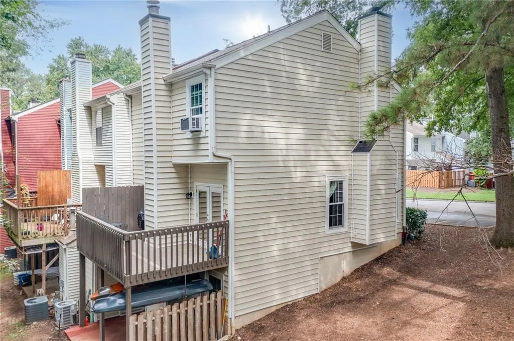610 Wedgewood Way, Sandy Springs, Georgia 30350, 2 Bedrooms Bedrooms, ,2 BathroomsBathrooms,Residential,Sold,610 Wedgewood Way,7095309