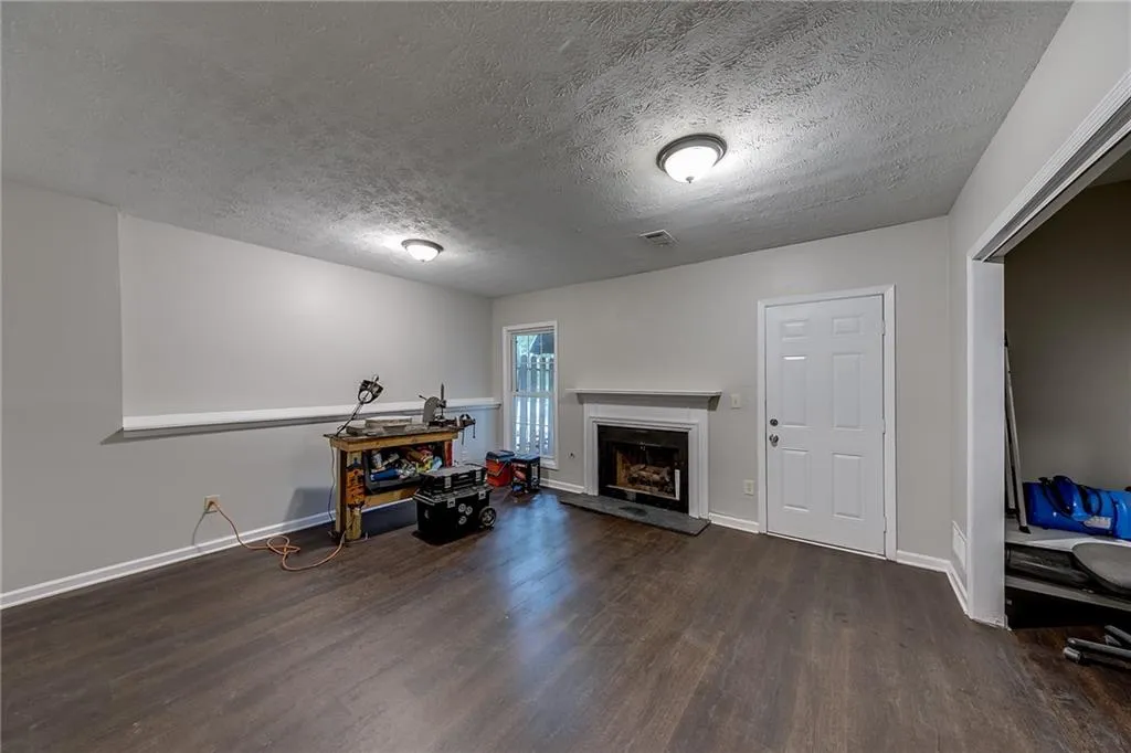 610 Wedgewood Way, Sandy Springs, Georgia 30350, 2 Bedrooms Bedrooms, ,2 BathroomsBathrooms,Residential,Sold,610 Wedgewood Way,7095309