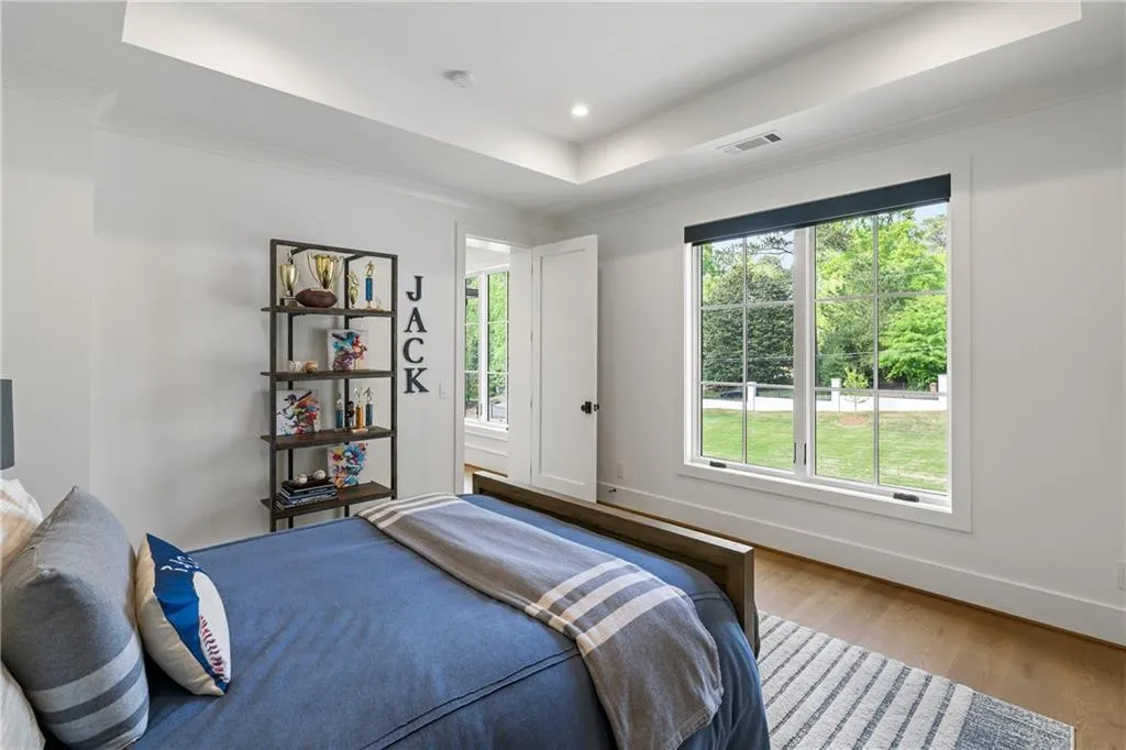 5260 Long Island Drive Nw, Atlanta, Georgia 30327, 8 Bedrooms Bedrooms, ,7 BathroomsBathrooms,Residential,For Sale,5260 Long Island Drive Nw,7646719