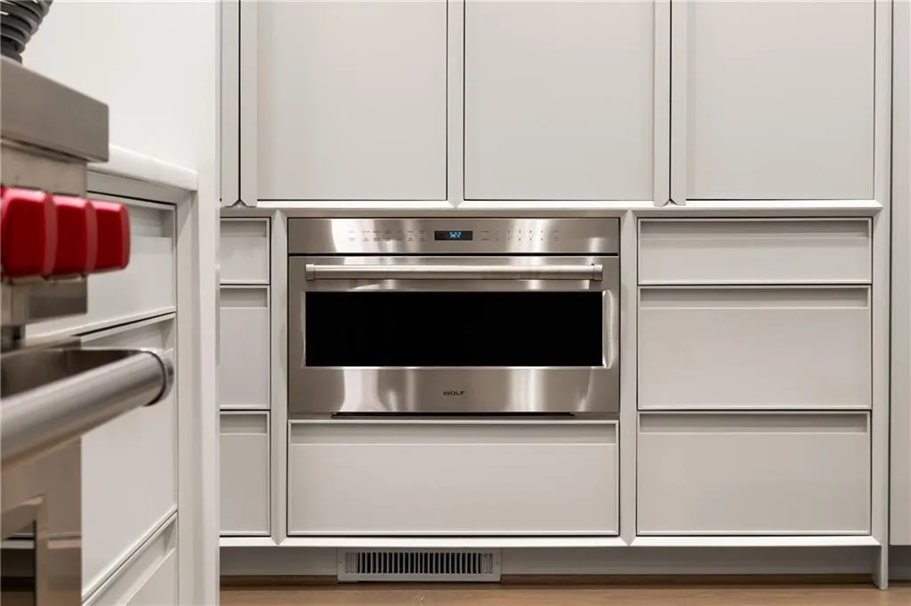 5260 Long Island Drive Nw, Atlanta, Georgia 30327, 8 Bedrooms Bedrooms, ,7 BathroomsBathrooms,Residential,For Sale,5260 Long Island Drive Nw,7646719