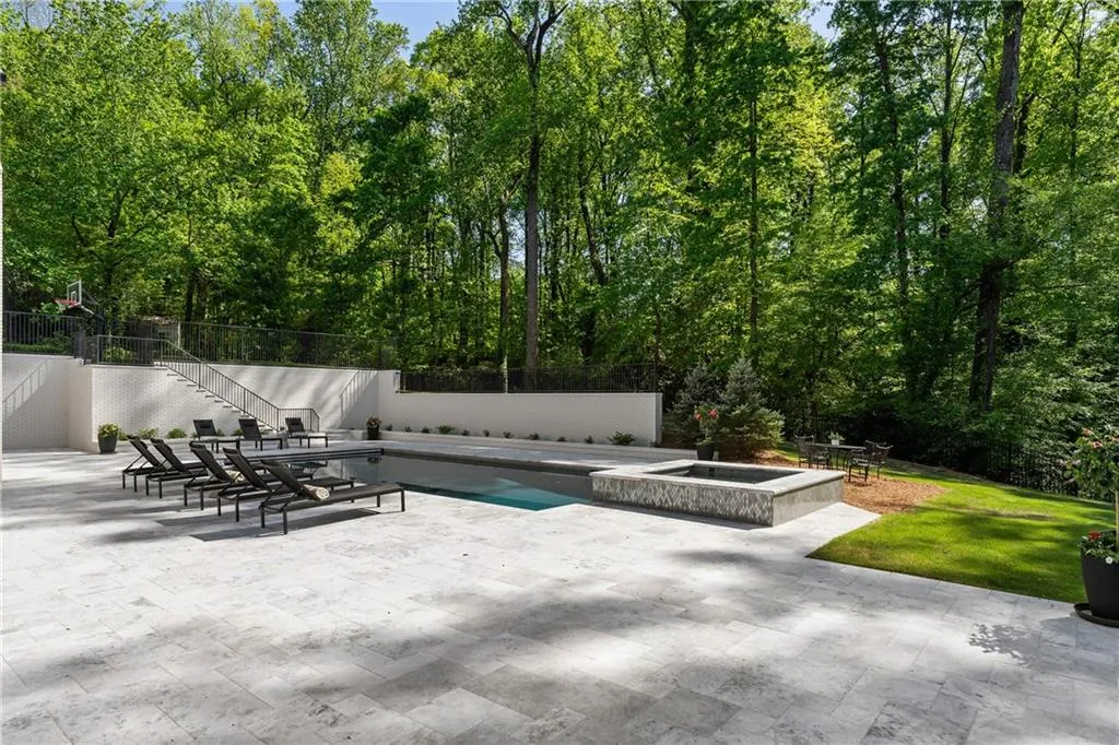 5260 Long Island Drive Nw, Atlanta, Georgia 30327, 8 Bedrooms Bedrooms, ,7 BathroomsBathrooms,Residential,For Sale,5260 Long Island Drive Nw,7646719