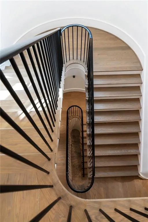 5260 Long Island Drive Nw, Atlanta, Georgia 30327, 8 Bedrooms Bedrooms, ,7 BathroomsBathrooms,Residential,For Sale,5260 Long Island Drive Nw,7646719