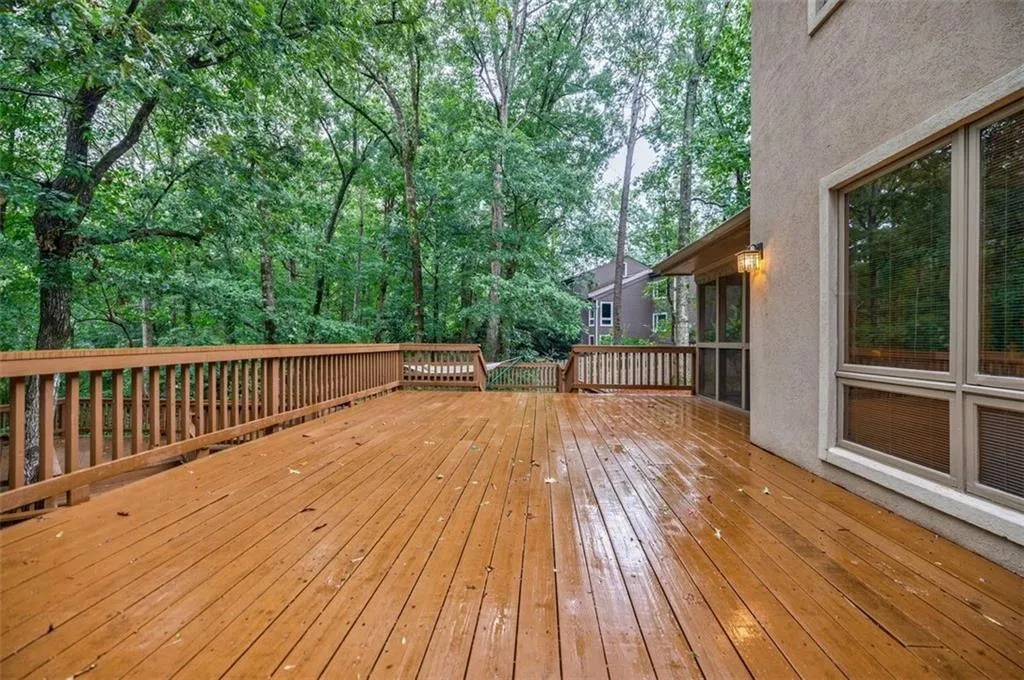 1665 Chevron Way, Sandy Springs, Georgia 30350, 5 Bedrooms Bedrooms, ,4 BathroomsBathrooms,Residential,For Sale,1665 Chevron Way,7629275