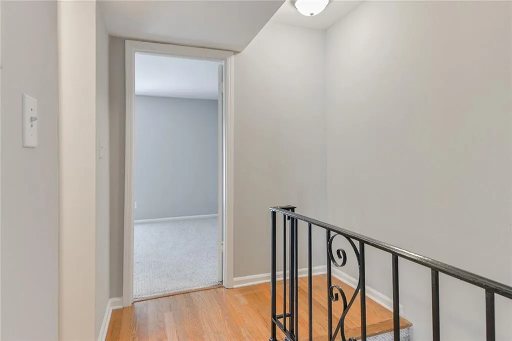 5667 Kingsport Drive, Sandy Springs, Georgia 30342, 2 Bedrooms Bedrooms, ,1 BathroomBathrooms,Residential,Sold,5667 Kingsport Drive,6604363