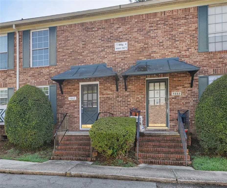 5667 Kingsport Drive, Sandy Springs, Georgia 30342, 2 Bedrooms Bedrooms, ,1 BathroomBathrooms,Residential,Sold,5667 Kingsport Drive,6604363