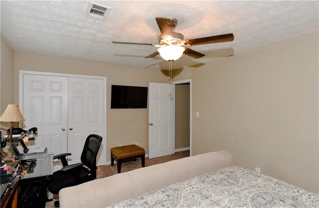 115 Winding River Drive Unit B, Atlanta, Georgia 30350, 3 Bedrooms Bedrooms, ,2 BathroomsBathrooms,Residential,Sold,115 Winding River Drive Unit B,6014278