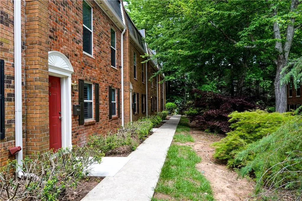 115 Winding River Drive Unit B, Atlanta, Georgia 30350, 3 Bedrooms Bedrooms, ,2 BathroomsBathrooms,Residential,Sold,115 Winding River Drive Unit B,6014278