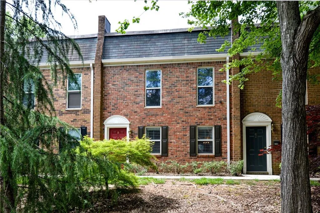 115 Winding River Drive Unit B, Atlanta, Georgia 30350, 3 Bedrooms Bedrooms, ,2 BathroomsBathrooms,Residential,Sold,115 Winding River Drive Unit B,6014278