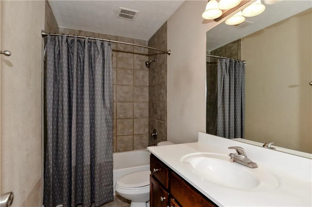 115 Winding River Drive Unit B, Atlanta, Georgia 30350, 3 Bedrooms Bedrooms, ,2 BathroomsBathrooms,Residential,Sold,115 Winding River Drive Unit B,6014278