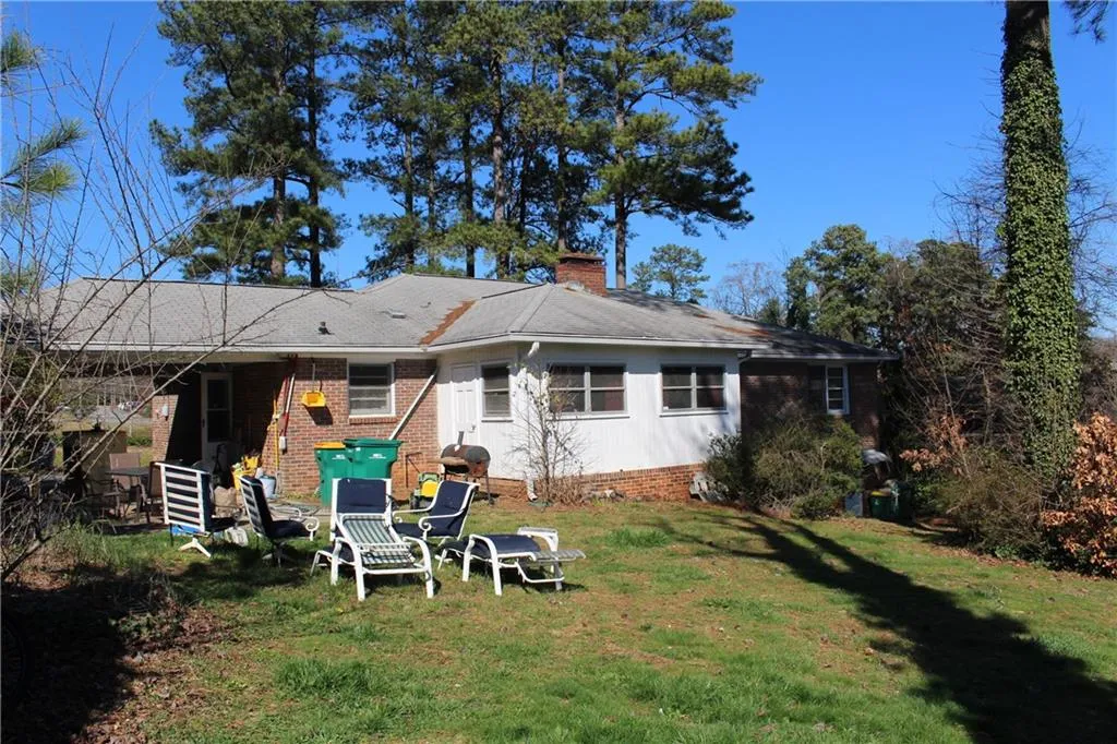 75 Cliftwood Drive, Sandy Springs, Georgia 30328, 6 Bedrooms Bedrooms, ,3 BathroomsBathrooms,Residential,Sold,75 Cliftwood Drive,6681409