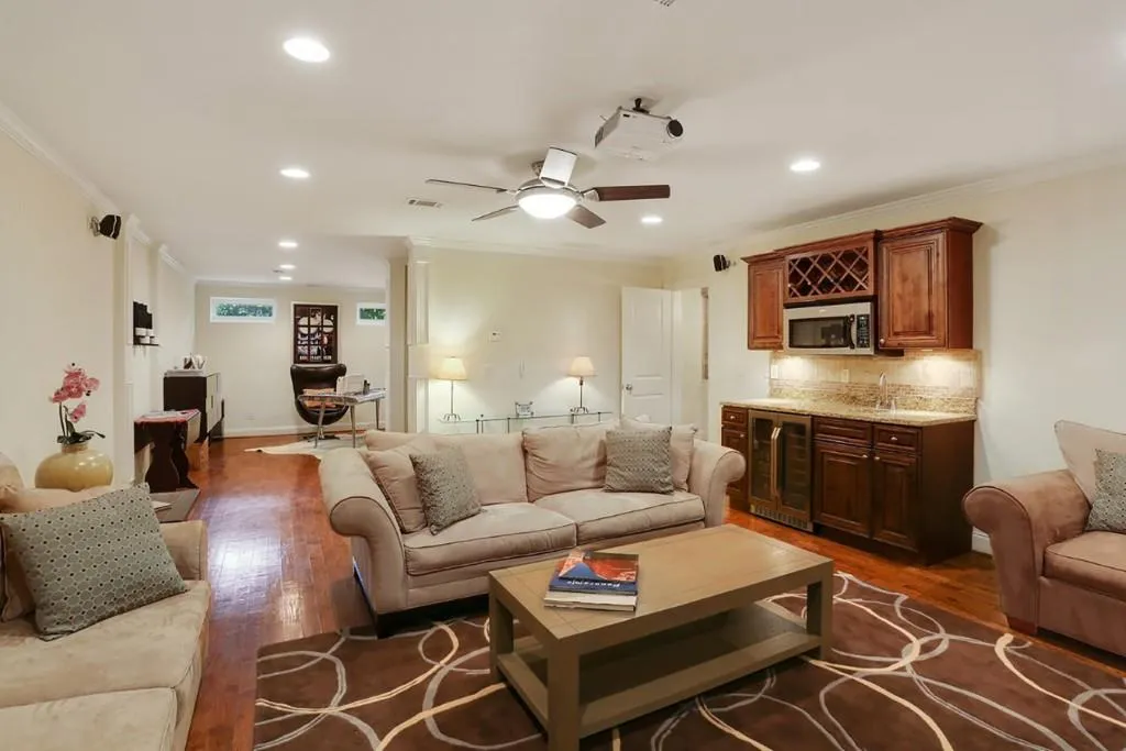 1030 Pitts Road, Sandy Springs, Georgia 30350, 5 Bedrooms Bedrooms, ,4 BathroomsBathrooms,Residential,Sold,1030 Pitts Road,6669676