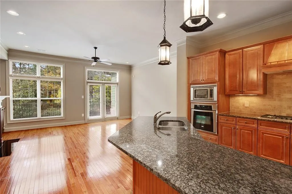 918 Telfair Close Unit 918, Sandy Springs, Georgia 30350, 3 Bedrooms Bedrooms, ,3 BathroomsBathrooms,Residential,Sold,918 Telfair Close Unit 918,5767636