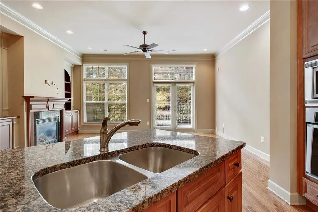 918 Telfair Close Unit 918, Sandy Springs, Georgia 30350, 3 Bedrooms Bedrooms, ,3 BathroomsBathrooms,Residential,Sold,918 Telfair Close Unit 918,5767636