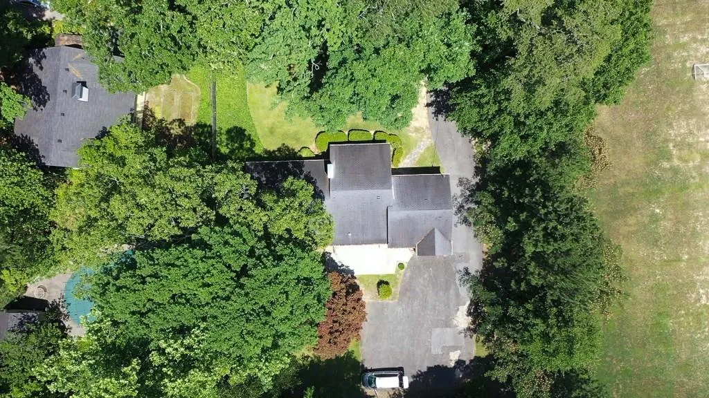3728 Peachtree Dunwoody Road Se, Atlanta, Georgia 30342, 3 Bedrooms Bedrooms, ,2 BathroomsBathrooms,Residential,For Sale,3728 Peachtree Dunwoody Road Se,7644050