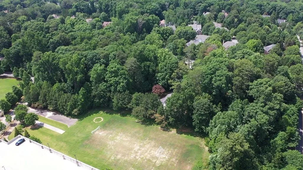 3728 Peachtree Dunwoody Road Se, Atlanta, Georgia 30342, 3 Bedrooms Bedrooms, ,2 BathroomsBathrooms,Residential,For Sale,3728 Peachtree Dunwoody Road Se,7644050