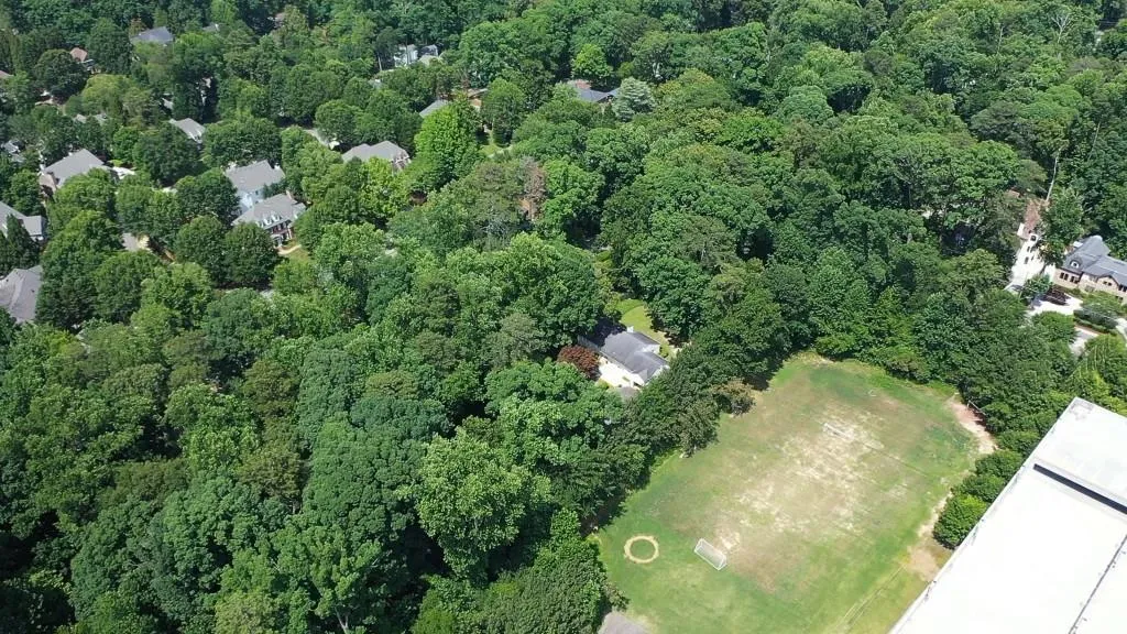 3728 Peachtree Dunwoody Road Se, Atlanta, Georgia 30342, 3 Bedrooms Bedrooms, ,2 BathroomsBathrooms,Residential,For Sale,3728 Peachtree Dunwoody Road Se,7644050
