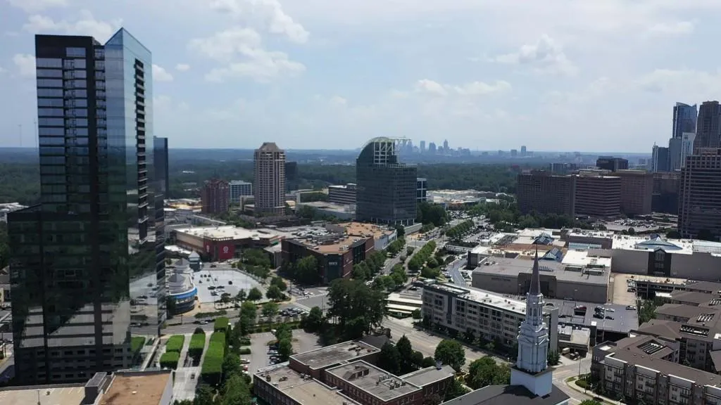 3728 Peachtree Dunwoody Road Se, Atlanta, Georgia 30342, 3 Bedrooms Bedrooms, ,2 BathroomsBathrooms,Residential,For Sale,3728 Peachtree Dunwoody Road Se,7644050