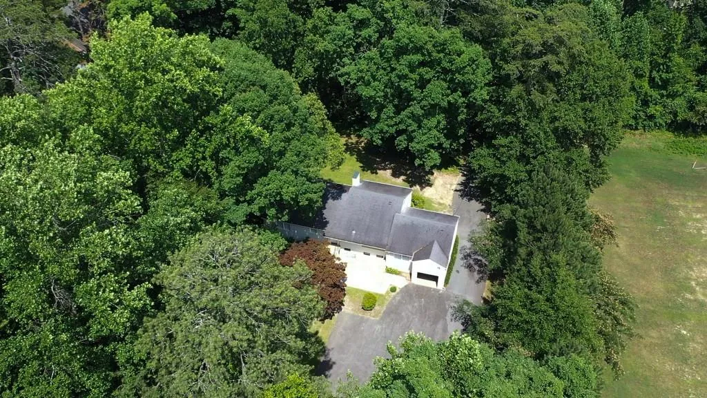 3728 Peachtree Dunwoody Road Se, Atlanta, Georgia 30342, 3 Bedrooms Bedrooms, ,2 BathroomsBathrooms,Residential,For Sale,3728 Peachtree Dunwoody Road Se,7644050
