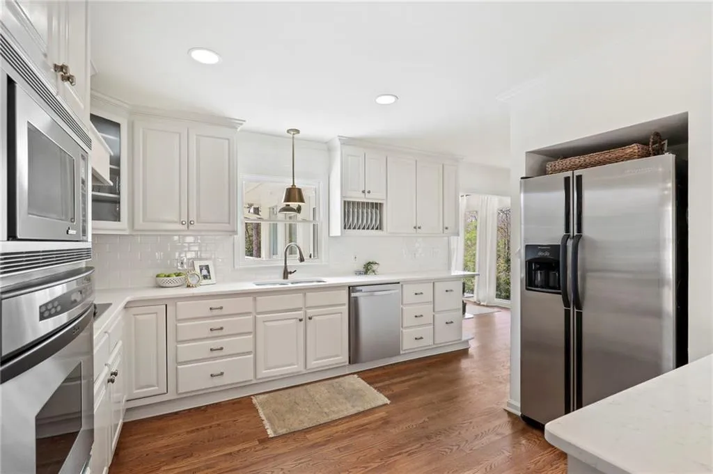485 Forest Hills Drive, Atlanta, Georgia 30342, 4 Bedrooms Bedrooms, ,3 BathroomsBathrooms,Residential,Sold,485 Forest Hills Drive,7023320