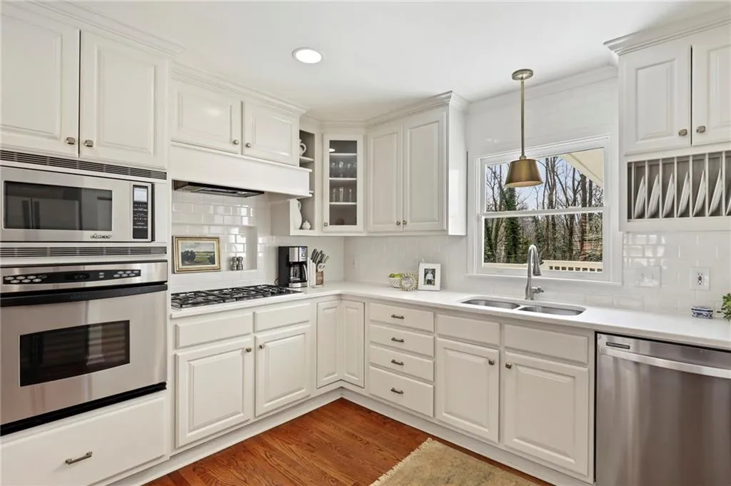 485 Forest Hills Drive, Atlanta, Georgia 30342, 4 Bedrooms Bedrooms, ,3 BathroomsBathrooms,Residential,Sold,485 Forest Hills Drive,7023320