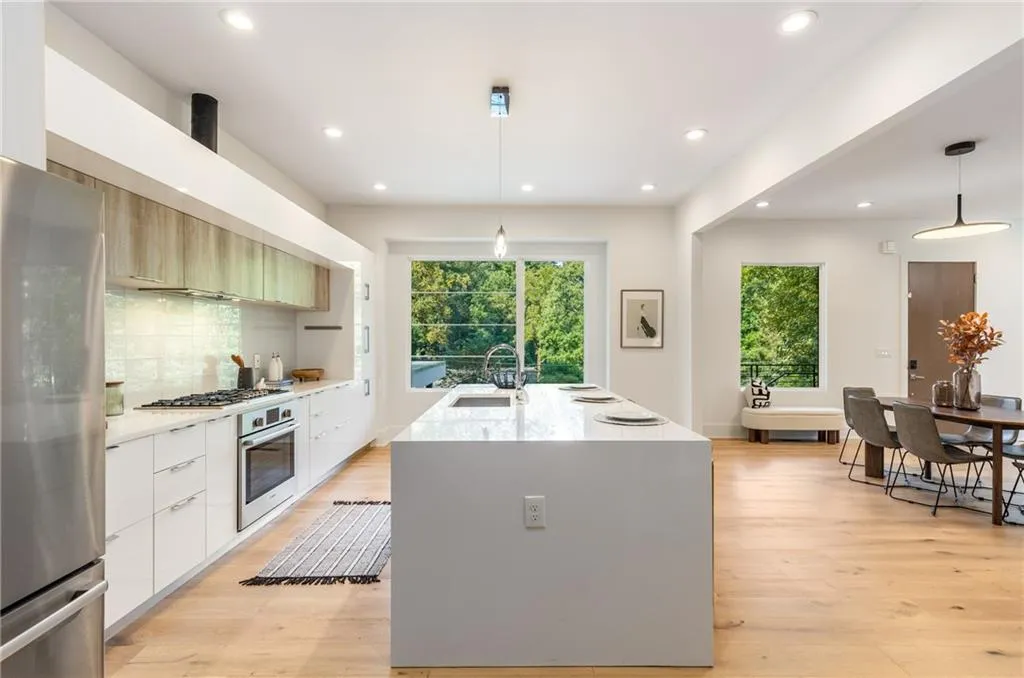 1045 Shepherds Lane Ne, Atlanta, Georgia 30324, 4 Bedrooms Bedrooms, ,3 BathroomsBathrooms,Residential,For Sale,1045 Shepherds Lane Ne,7653656