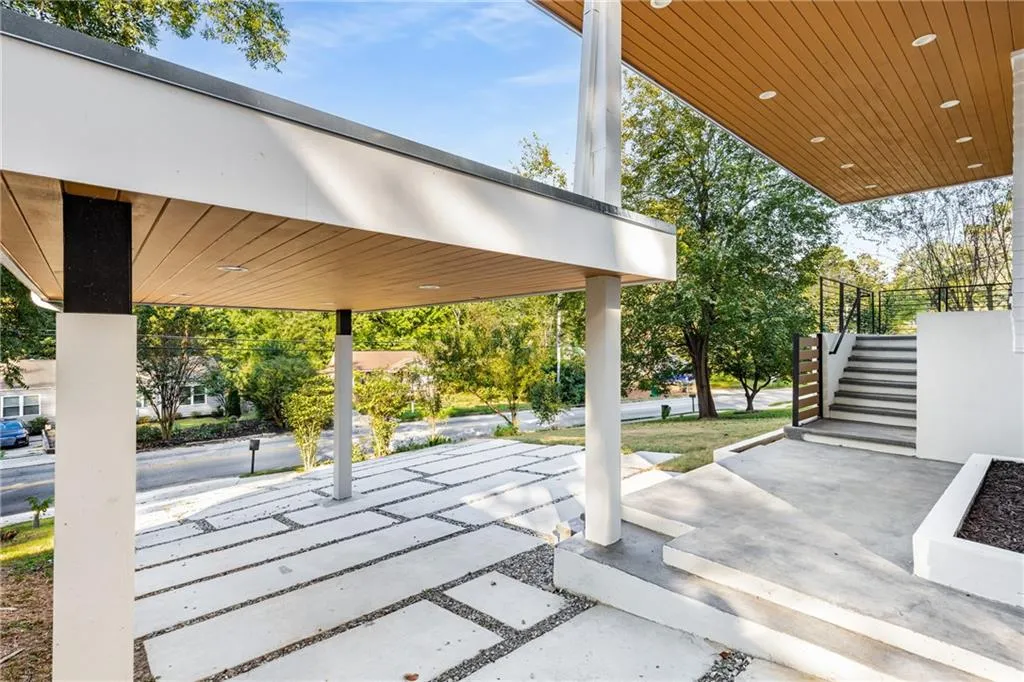 1045 Shepherds Lane Ne, Atlanta, Georgia 30324, 4 Bedrooms Bedrooms, ,3 BathroomsBathrooms,Residential,For Sale,1045 Shepherds Lane Ne,7653656