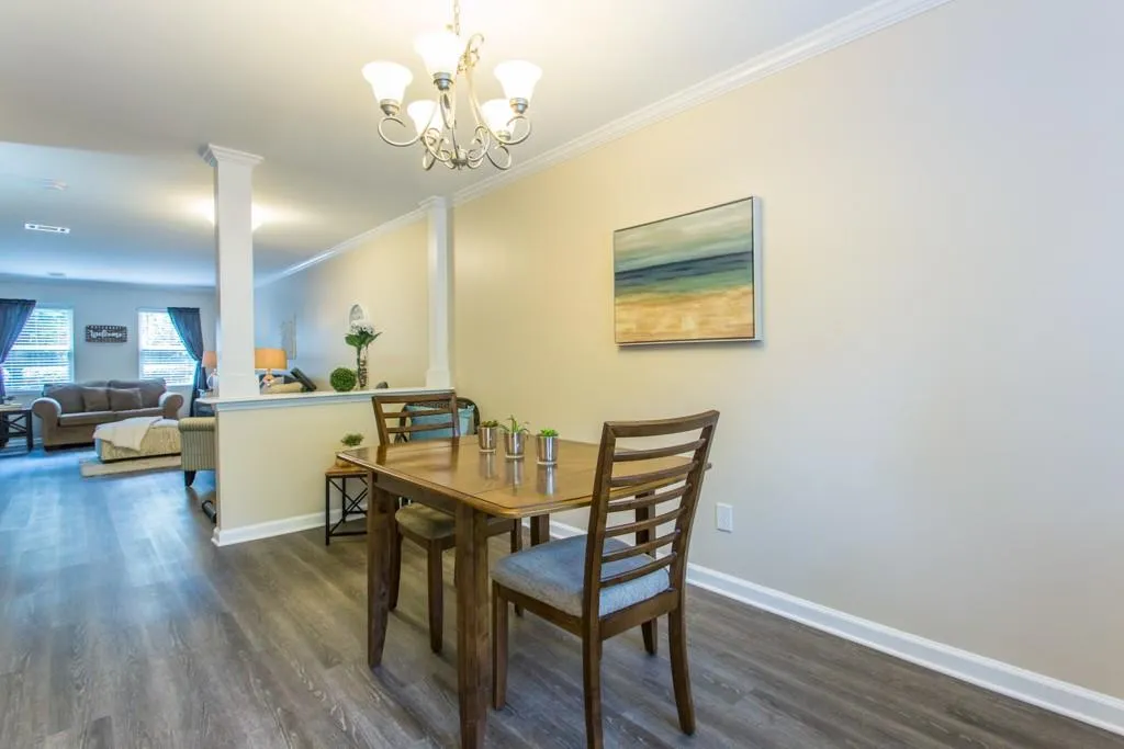 105 N River Drive Unit C, Sandy Springs, Georgia 30350, 2 Bedrooms Bedrooms, ,2 BathroomsBathrooms,Residential,Sold,105 N River Drive Unit C,6558937