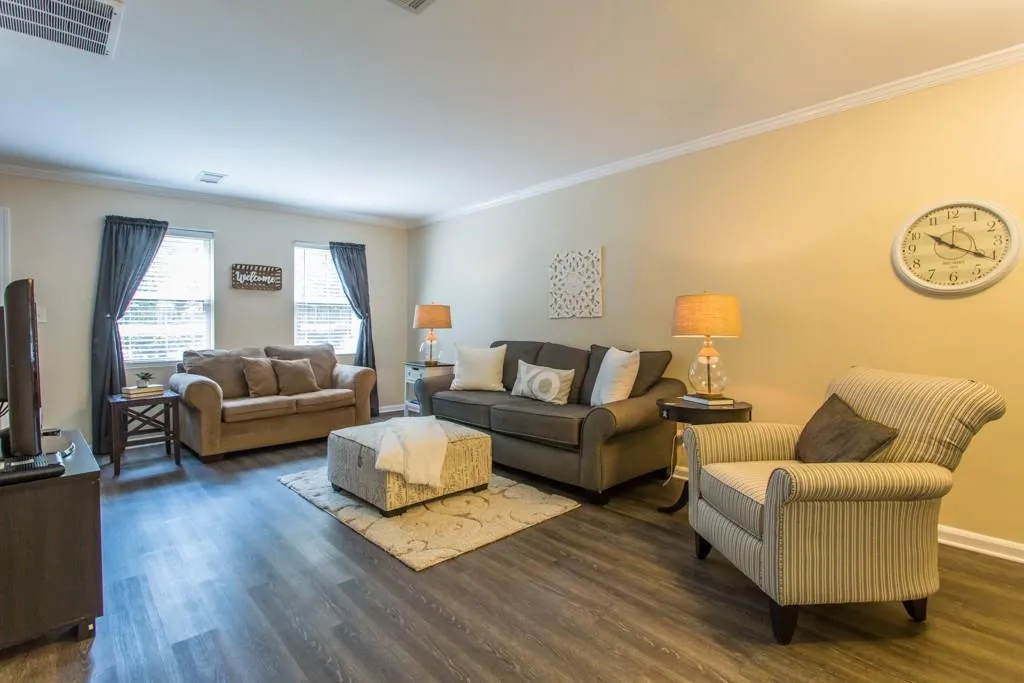 105 N River Drive Unit C, Sandy Springs, Georgia 30350, 2 Bedrooms Bedrooms, ,2 BathroomsBathrooms,Residential,Sold,105 N River Drive Unit C,6558937