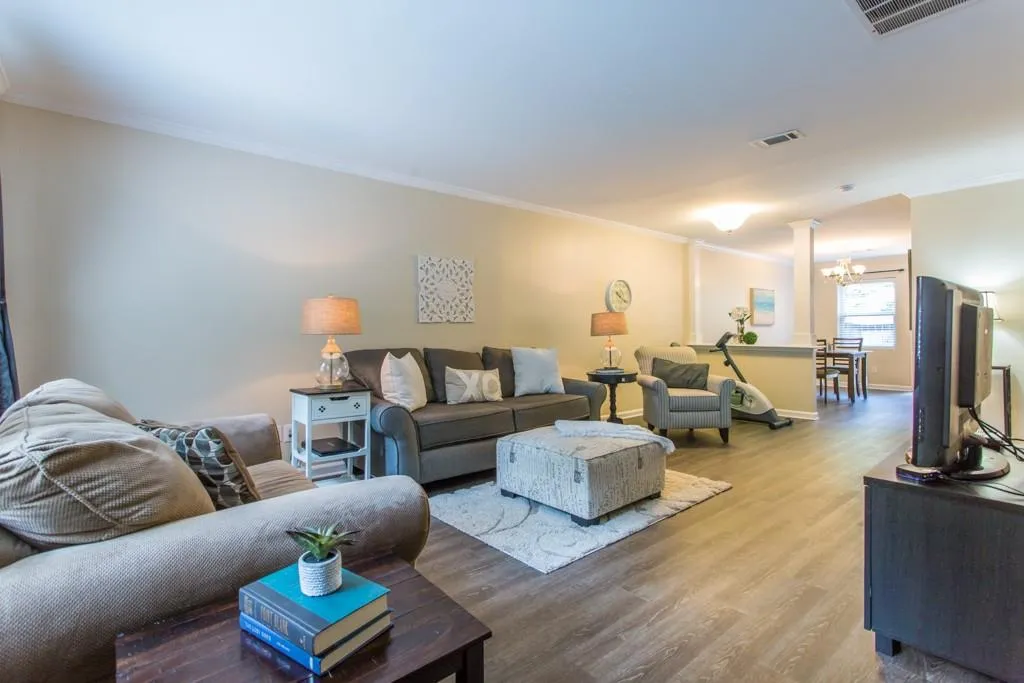 105 N River Drive Unit C, Sandy Springs, Georgia 30350, 2 Bedrooms Bedrooms, ,2 BathroomsBathrooms,Residential,Sold,105 N River Drive Unit C,6558937