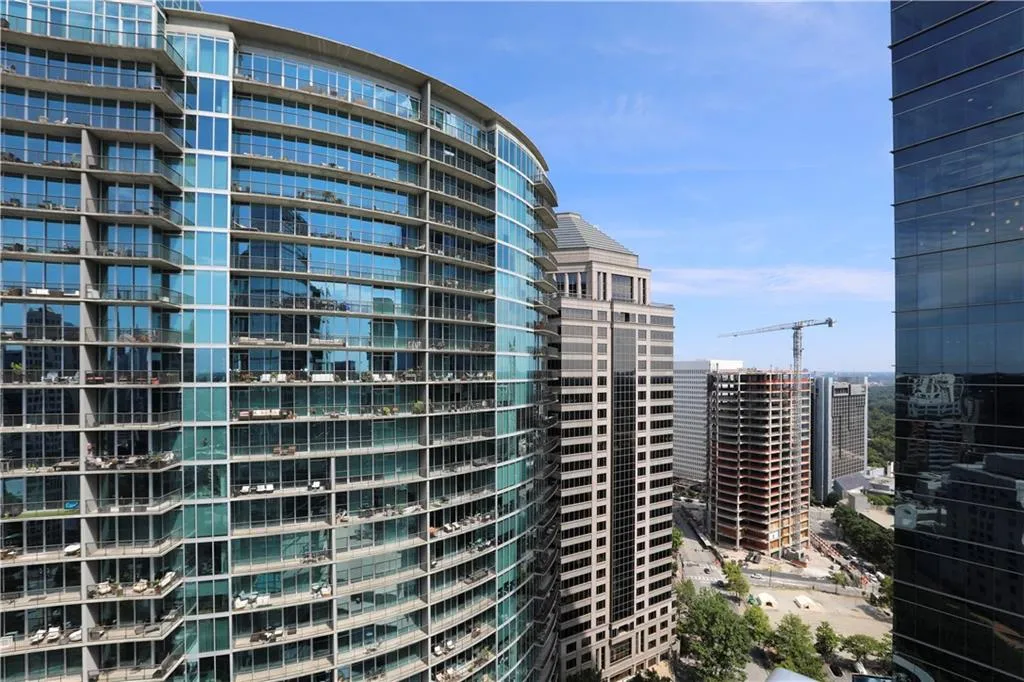 1065 Peachtree Street Ne Unit 3201, Atlanta, Georgia 30309, 1 Bedroom Bedrooms, ,1 BathroomBathrooms,Residential,For Sale,1065 Peachtree Street Ne Unit 3201,7674401