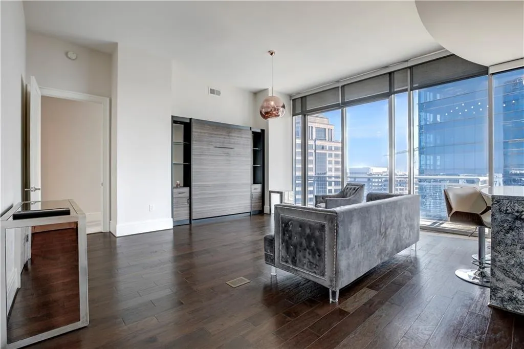 1065 Peachtree Street Ne Unit 3201, Atlanta, Georgia 30309, 1 Bedroom Bedrooms, ,1 BathroomBathrooms,Residential,For Sale,1065 Peachtree Street Ne Unit 3201,7674401