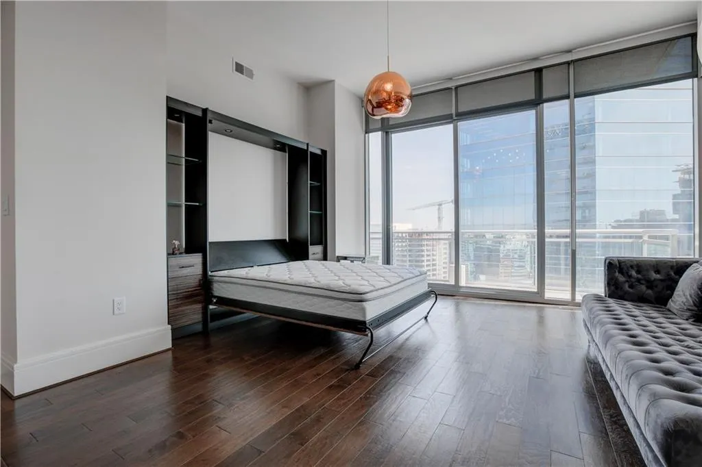 1065 Peachtree Street Ne Unit 3201, Atlanta, Georgia 30309, 1 Bedroom Bedrooms, ,1 BathroomBathrooms,Residential,For Sale,1065 Peachtree Street Ne Unit 3201,7674401