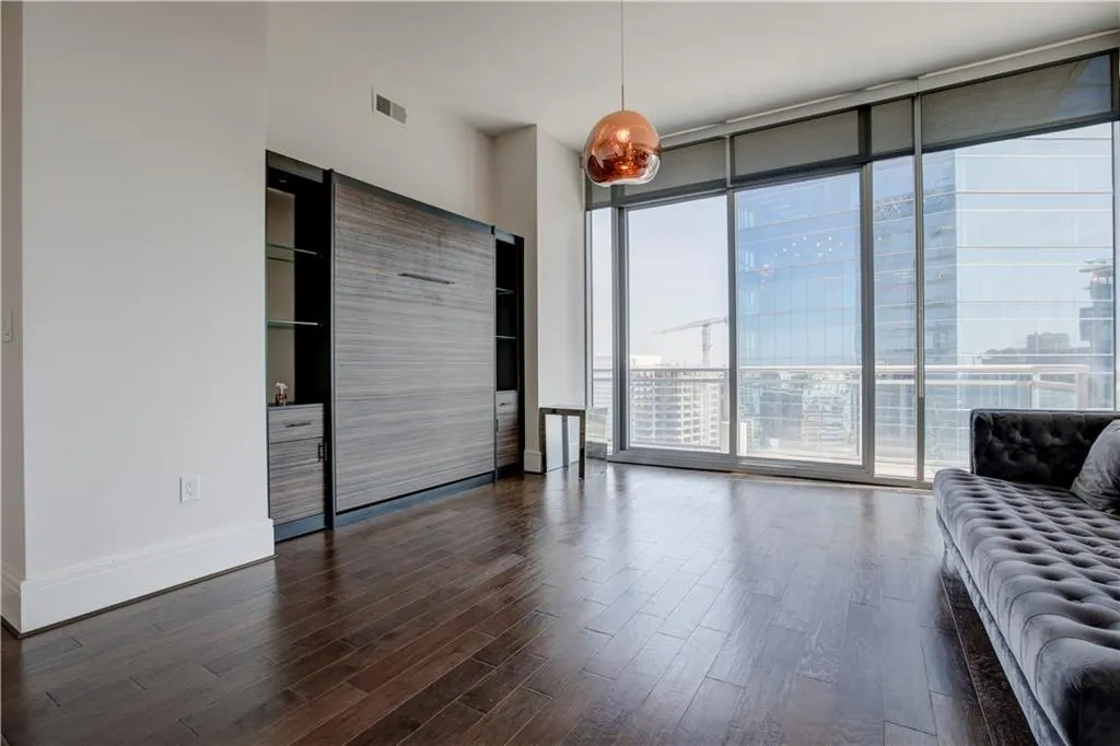 1065 Peachtree Street Ne Unit 3201, Atlanta, Georgia 30309, 1 Bedroom Bedrooms, ,1 BathroomBathrooms,Residential,For Sale,1065 Peachtree Street Ne Unit 3201,7674401