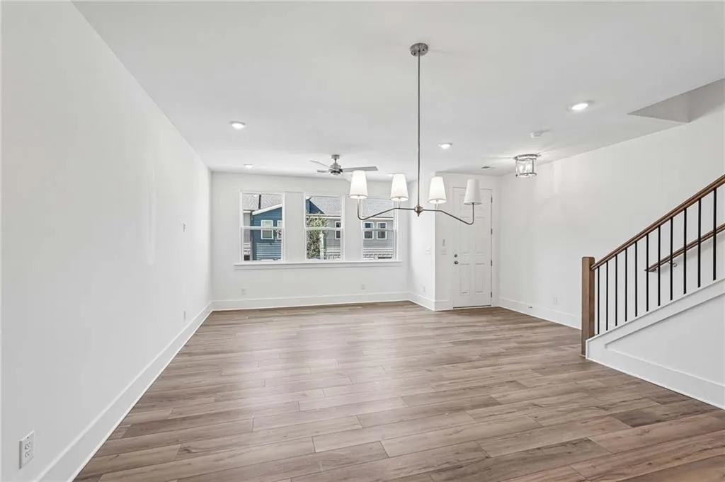 Open Floor Plan Concept with Family Room, Dining Area and Kitchen