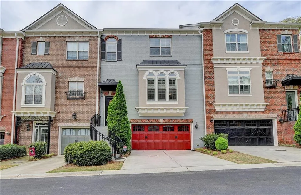 925 Boudreau Court, Atlanta, Georgia 30328, 3 Bedrooms Bedrooms, ,3 BathroomsBathrooms,Residential,Sold,925 Boudreau Court,6867995