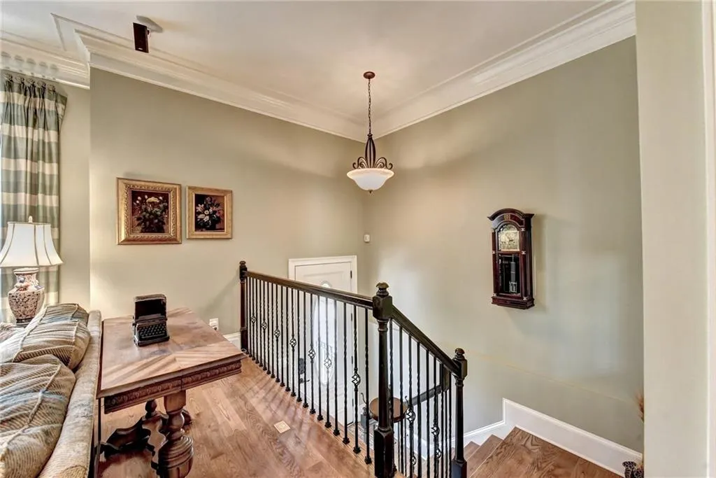 925 Boudreau Court, Atlanta, Georgia 30328, 3 Bedrooms Bedrooms, ,3 BathroomsBathrooms,Residential,Sold,925 Boudreau Court,6867995