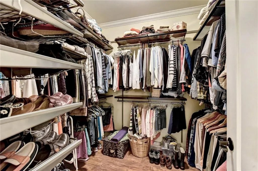 925 Boudreau Court, Atlanta, Georgia 30328, 3 Bedrooms Bedrooms, ,3 BathroomsBathrooms,Residential,Sold,925 Boudreau Court,6867995